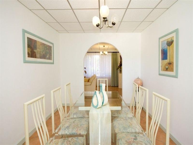 5 Newlands Drive, West Beach SA 5024