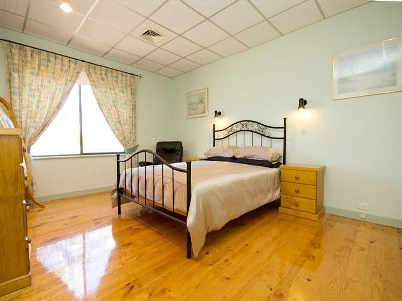 5 Newlands Drive, West Beach SA 5024