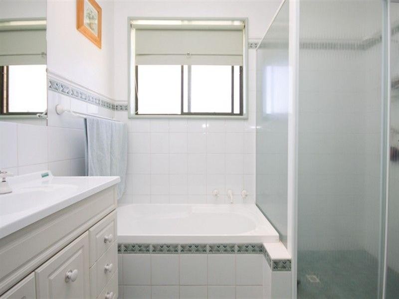 5 Newlands Drive, West Beach SA 5024