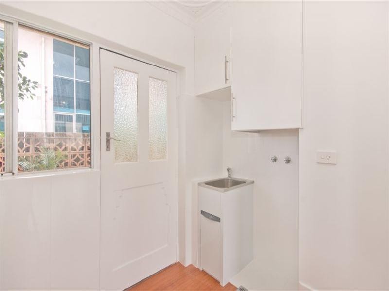 2/20 Seaview Road, West Beach SA 5024