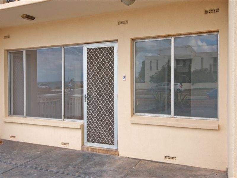 2/20 Seaview Road, West Beach SA 5024