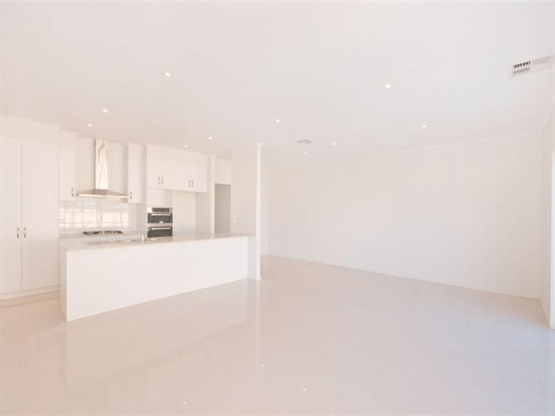 14 Jeanes Street, Henley Beach SA 5022