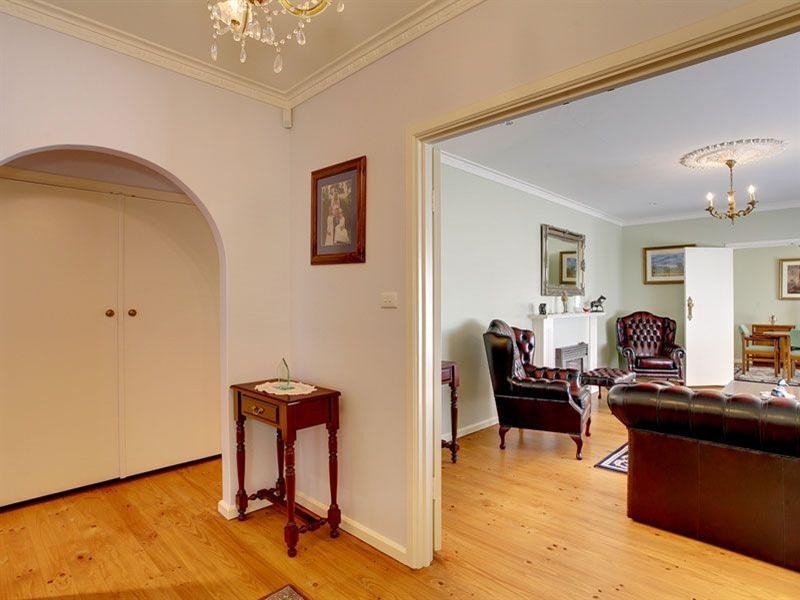 21 Rivett Avenue, Fulham Gardens SA 5024