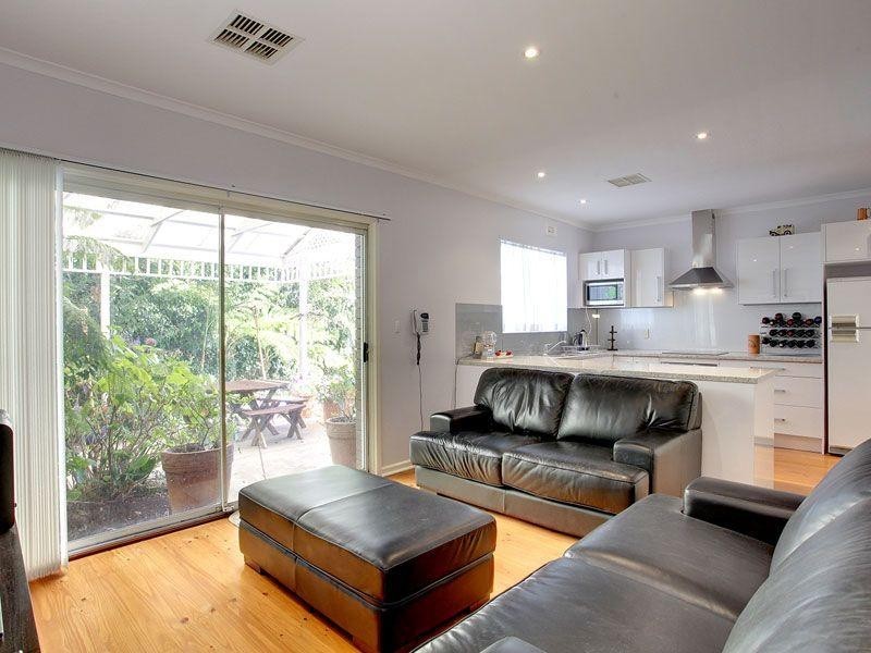 21 Rivett Avenue, Fulham Gardens SA 5024