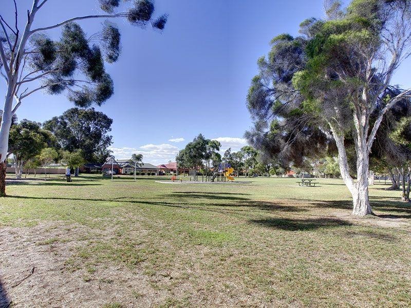 21 Rivett Avenue, Fulham Gardens SA 5024