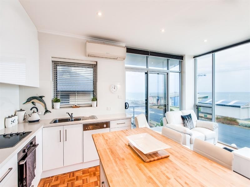 6/22 Seaview Road, West Beach SA 5024
