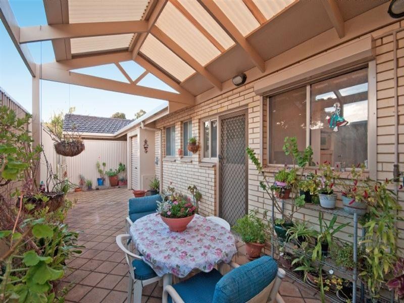 2/22 Cowper Street, Black Forest SA 5035