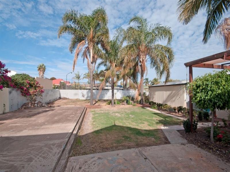 12 Squires Avenue, Seaton SA 5023