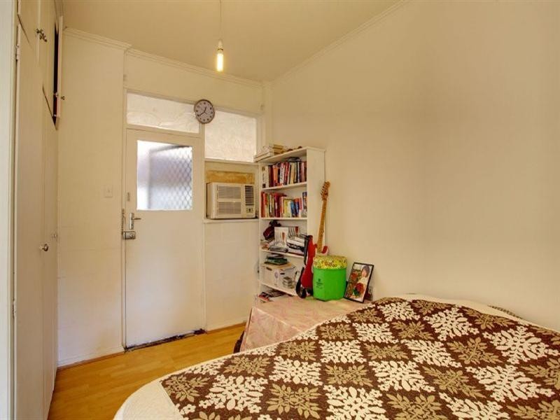 2/156 Seaview Road, Henley Beach South SA 5022