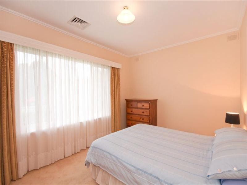 3 Crispian Street, Fulham SA 5024