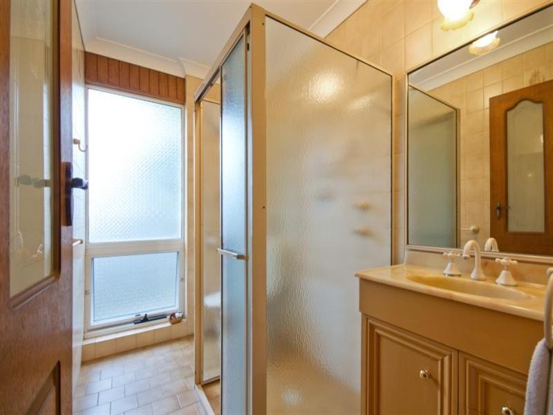 3 Crispian Street, Fulham SA 5024