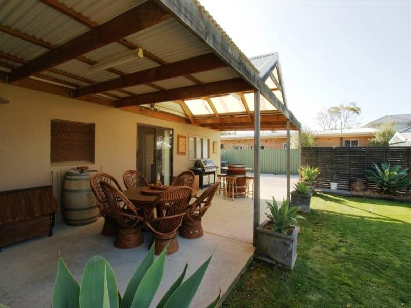 172 Cudmore Terrace, Henley Beach SA 5022