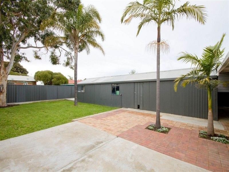 11 Parker Avenue, Seaton SA 5023