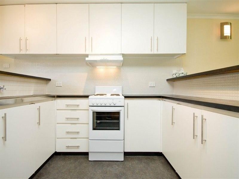 34 Sportsmans Drive, West Lakes SA 5021