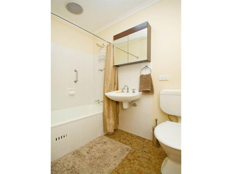 34 Sportsmans Drive, West Lakes SA 5021