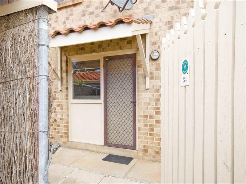 34 Sportsmans Drive, West Lakes SA 5021