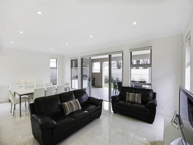 10 Thornton Street, Henley Beach South SA 5022