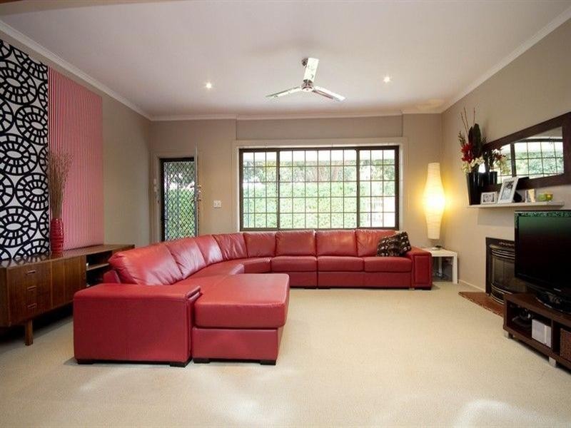 8 Neville Avenue, Clarence Gardens SA 5039