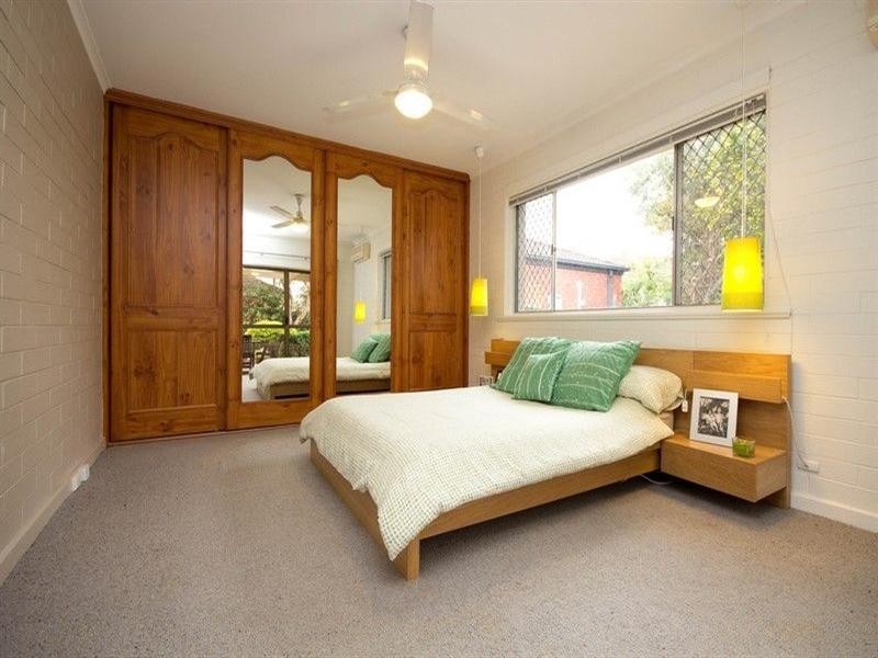 8 Neville Avenue, Clarence Gardens SA 5039