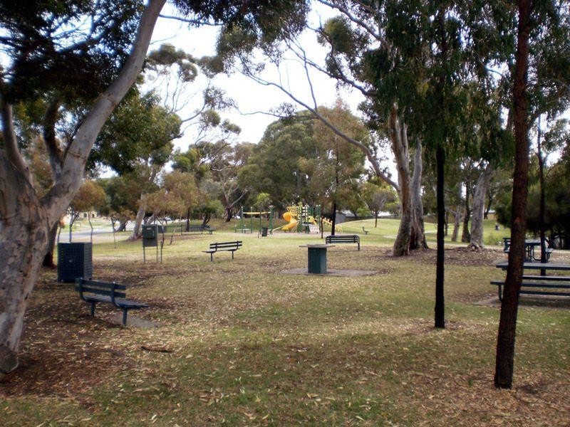 1B Barry Street, Henley Beach SA 5022