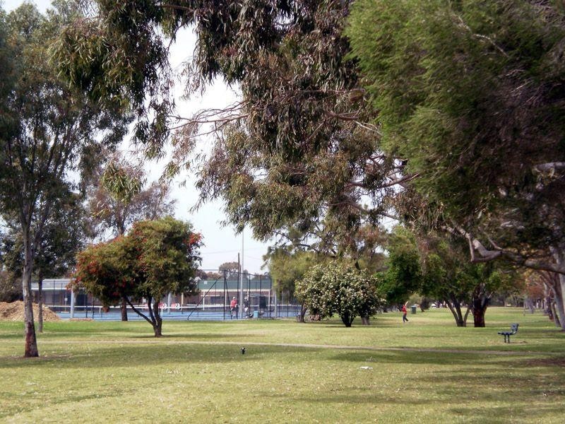 1B Barry Street, Henley Beach SA 5022