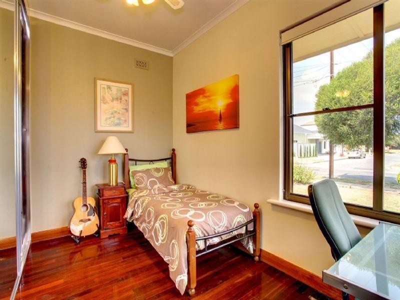 20 Shandon Avenue, Seaton SA 5023