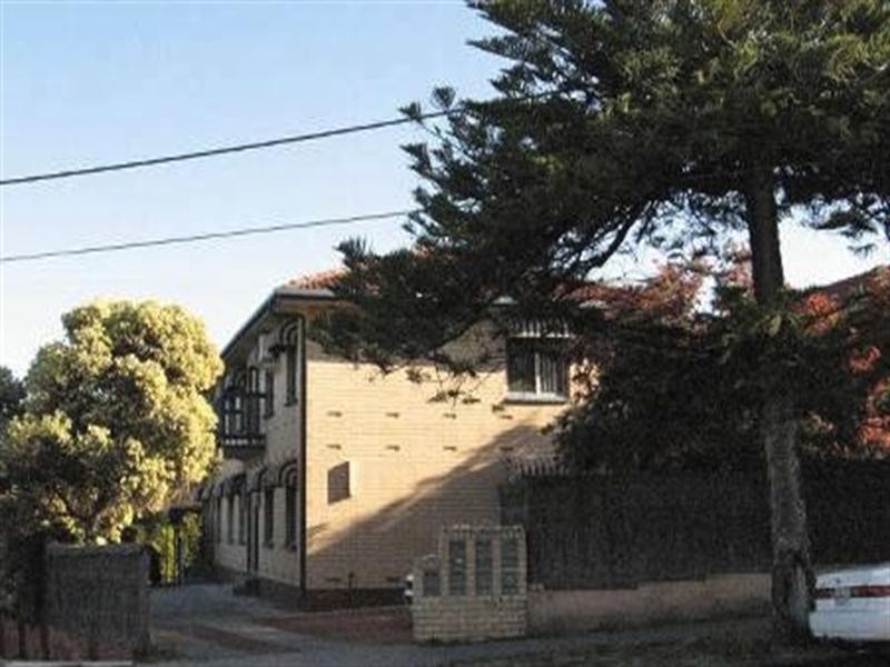 9/5A Henley Beach Road, Henley Beach South SA 5022