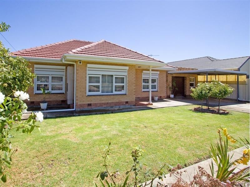 18 Angley Avenue, Findon SA 5023
