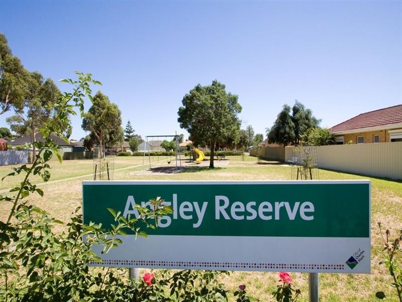 18 Angley Avenue, Findon SA 5023