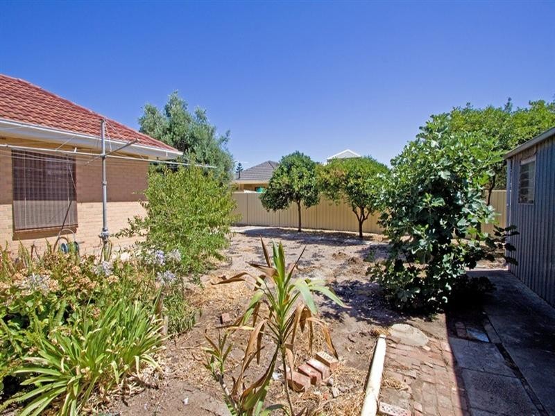 18 Angley Avenue, Findon SA 5023