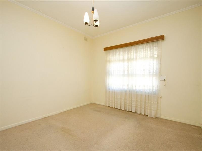 18 Angley Avenue, Findon SA 5023