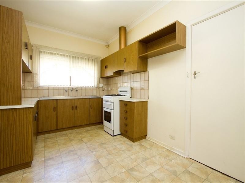 18 Angley Avenue, Findon SA 5023