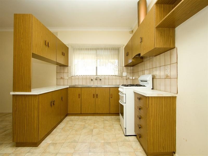 18 Angley Avenue, Findon SA 5023