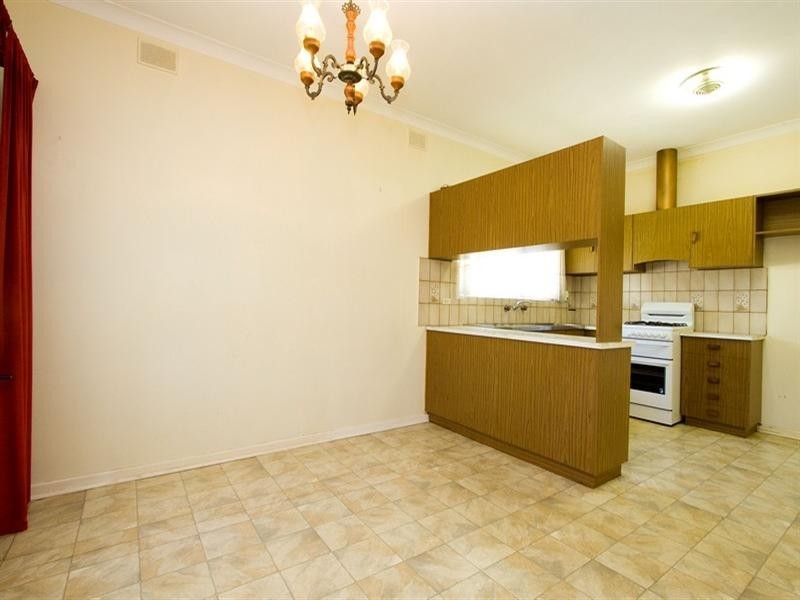 18 Angley Avenue, Findon SA 5023