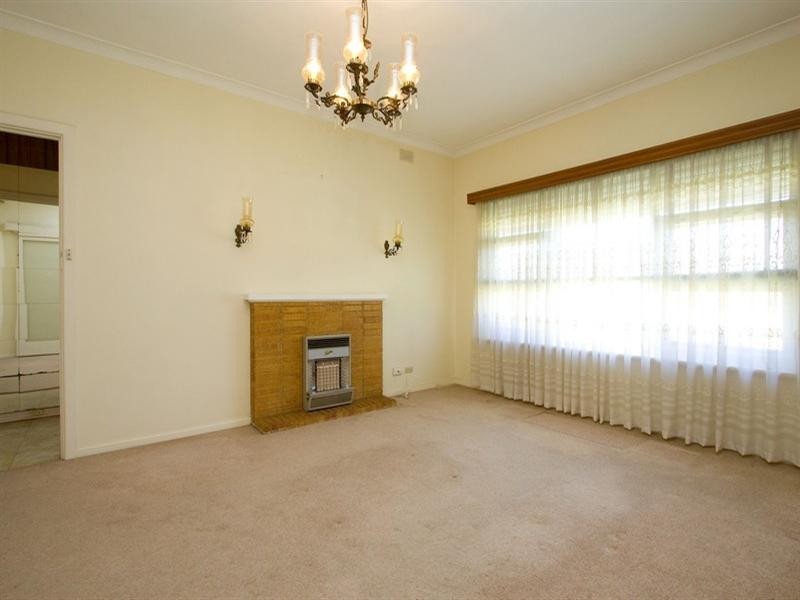 18 Angley Avenue, Findon SA 5023