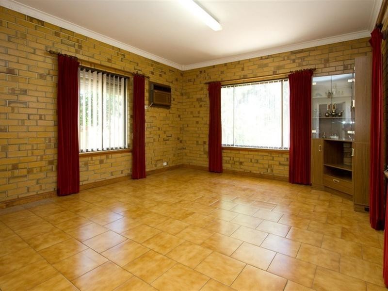 18 Angley Avenue, Findon SA 5023