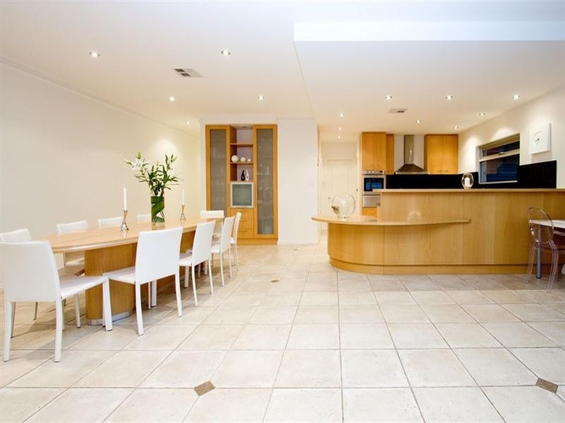 9 Swann Avenue, Flinders Park SA 5025