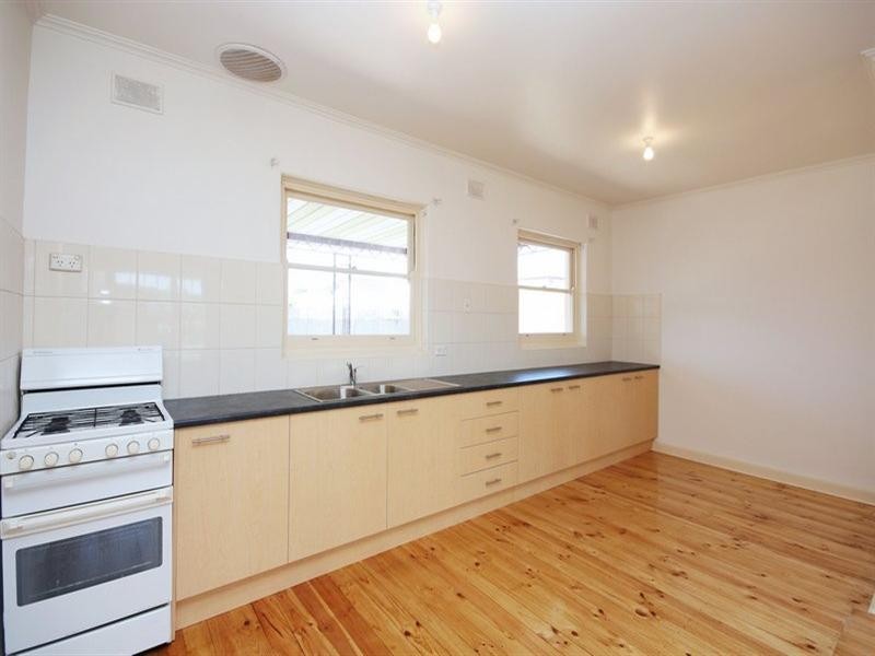 5 Strathbogie Avenue, Findon SA 5023