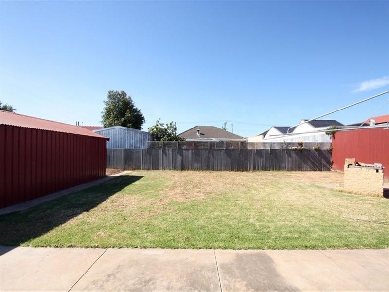5 Strathbogie Avenue, Findon SA 5023