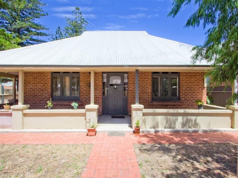 17 Main Street, Henley Beach SA 5022