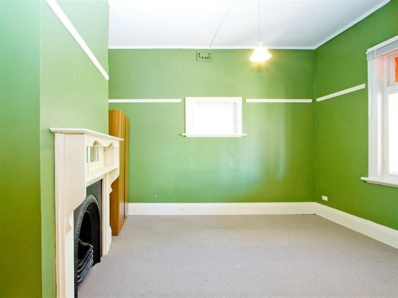 17 Main Street, Henley Beach SA 5022