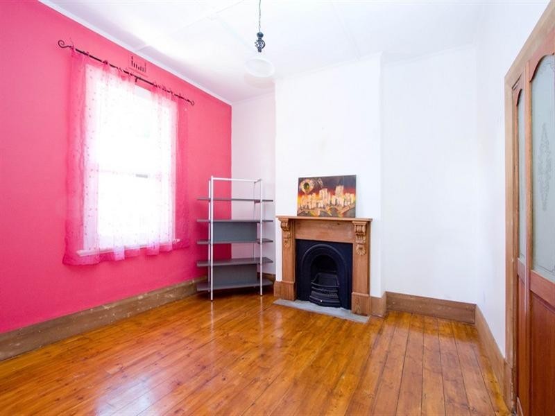 17 Main Street, Henley Beach SA 5022