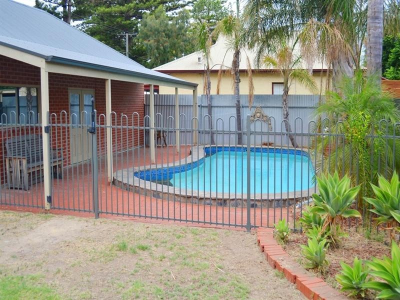 17 Main Street, Henley Beach SA 5022