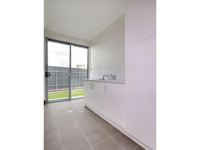 1 White Terrace, Fulham Gardens SA 5024