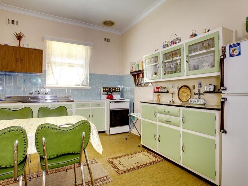 18 Rose Street, Birkenhead SA 5015