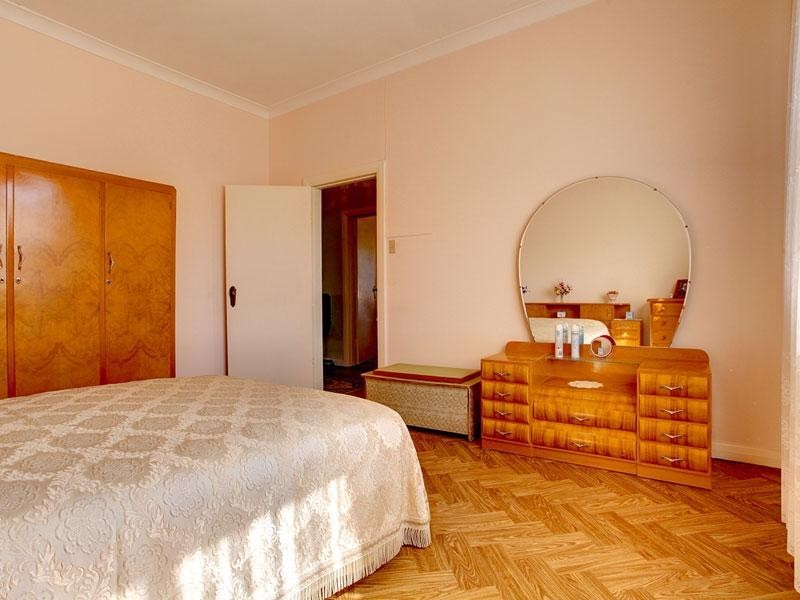 18 Rose Street, Birkenhead SA 5015