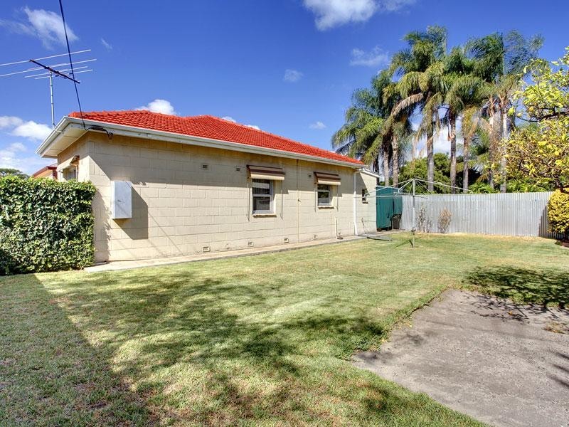 18 Rose Street, Birkenhead SA 5015