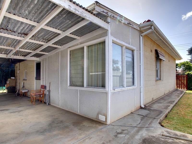 18 Rose Street, Birkenhead SA 5015