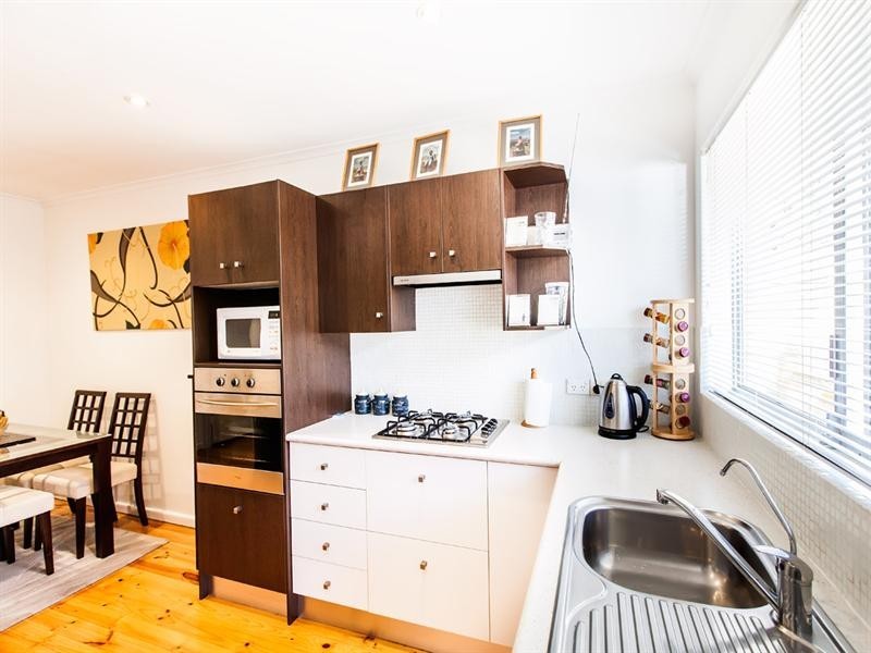 4/1 Hazel Terrace, Henley Beach South SA 5022