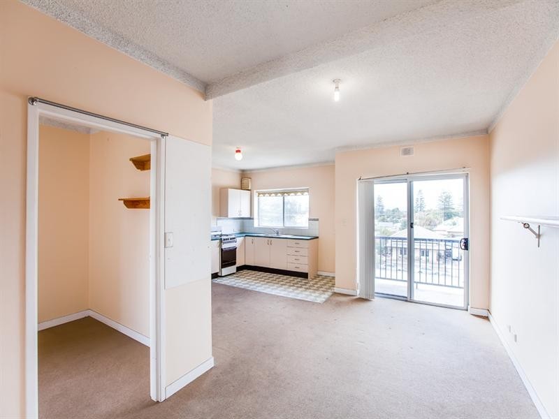 22/358 Seaview Road, Henley Beach SA 5022